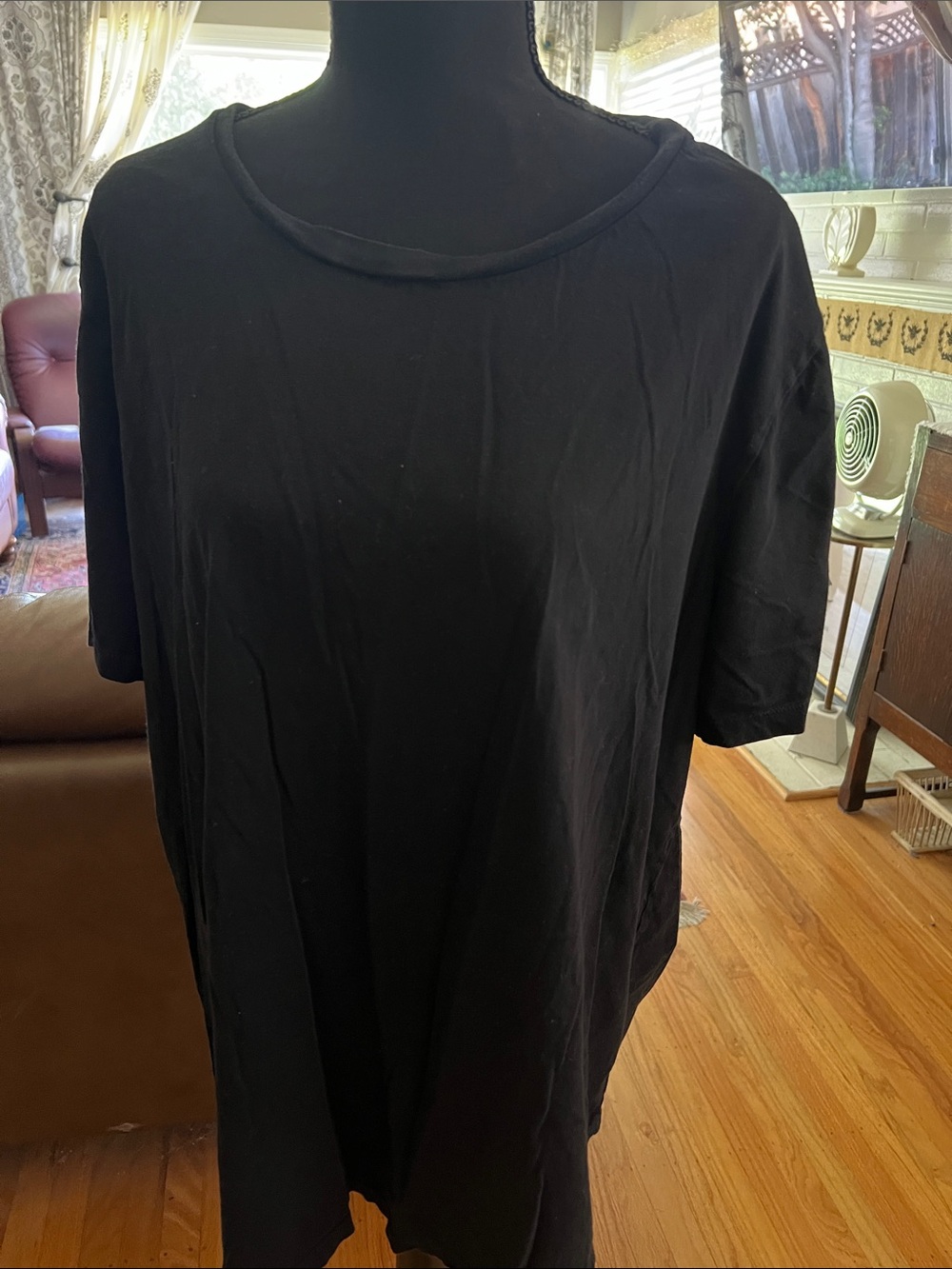 T.la Shirt Size XL-bought at anthropology good basic plus size 100% cotton